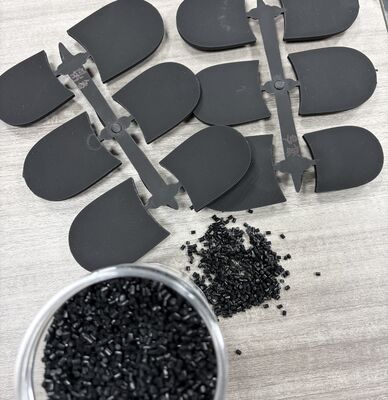 Pellets de TPU Precio de fabricación Dureza 90A-95A Color personalizado Resistencia al desgaste de rebote para elevación superior