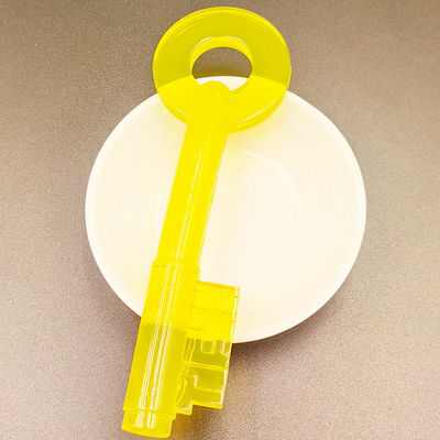 Pellets de plástico moldeable de polímero termoplástico con perlas transparentes personalizadas de TPU suave para juguetes de mascotas