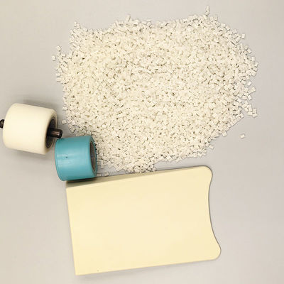Pellets de poliuretano a prueba de choques Granulado TPU Flexible para moldeo por inyección