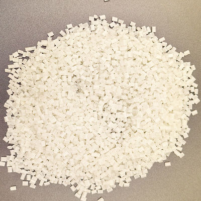 Pellets de poliuretano a prueba de choques Granulado TPU Flexible para moldeo por inyección