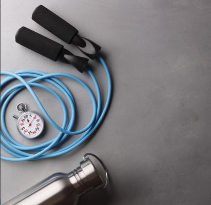 Partículas de moldeo por inyección o extrusión de plástico TPU respetuoso con el medio ambiente, adecuadas para juguetes para mascotas, cuerdas para saltar, cables