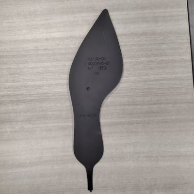 Moldeo rápido por inyección de materiales reciclados GRS negros para electrónica