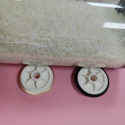 El material de TPU conductor se puede personalizar con color ajustable y buena resistencia y tenacidad.
