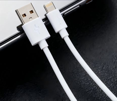 TPU conductivo, Resistividad superficial estable, Buena tenacidad, Excelente resistencia a la abrasión para accesorios electrónicos